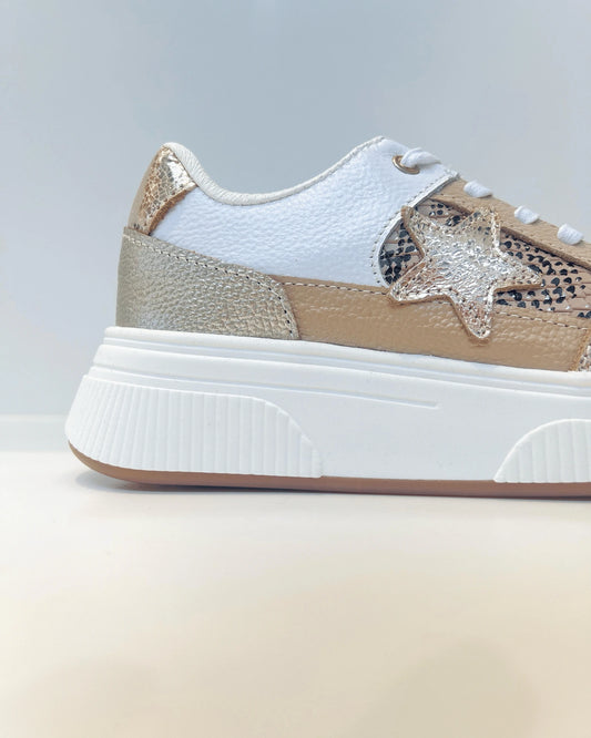 TENIS ESTILO URBANO ESTRELLA SNAKE PRINT TAUPE