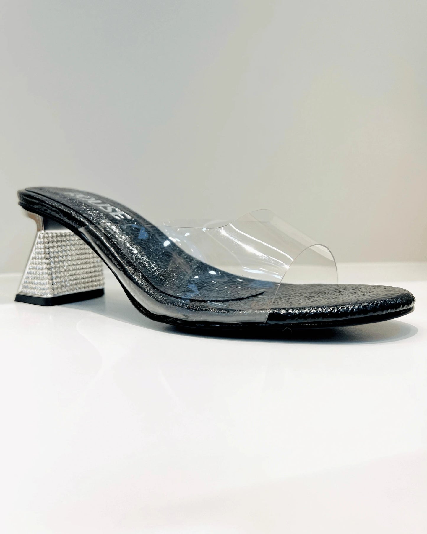 SANDALIA DE TACON TRANSPARENTE